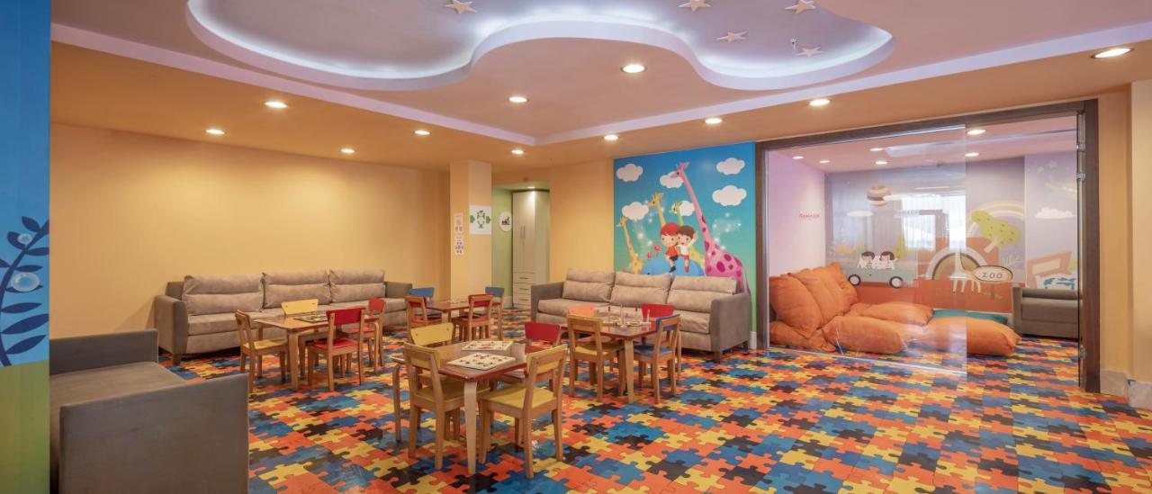 Ramada Resort By Wyndham Lara Antalia Esterno foto