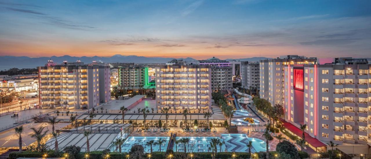 Ramada Resort By Wyndham Lara Antalia Esterno foto