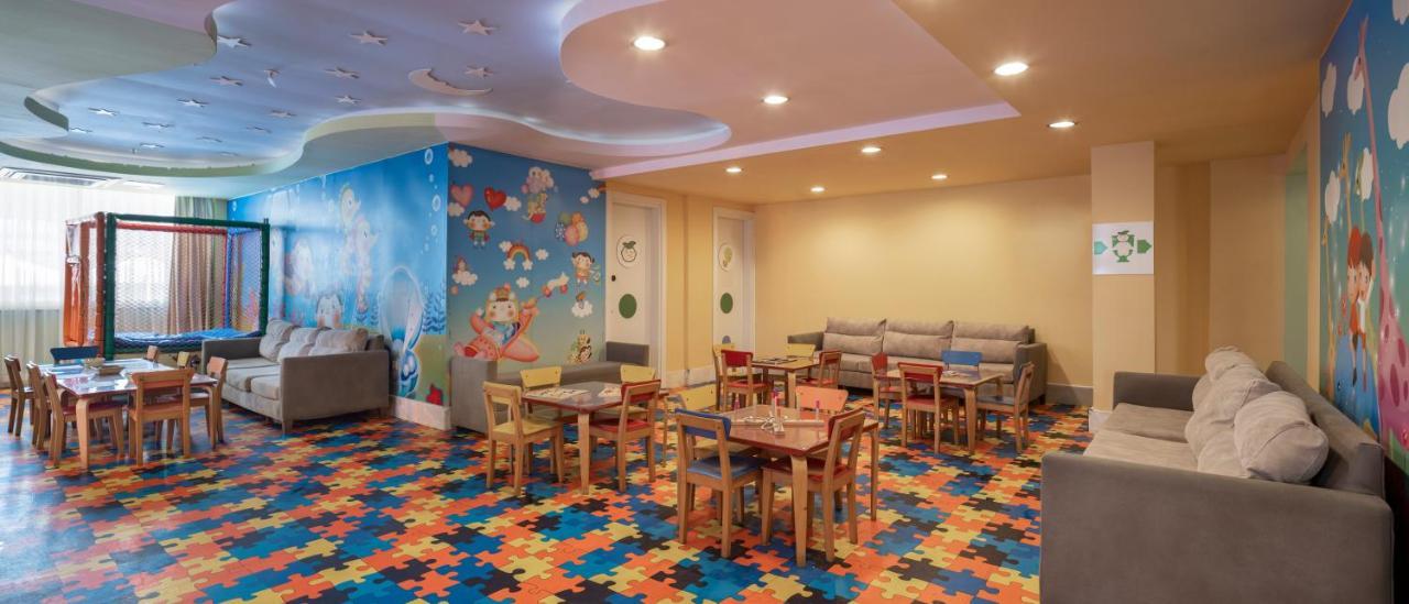 Ramada Resort By Wyndham Lara Antalia Esterno foto