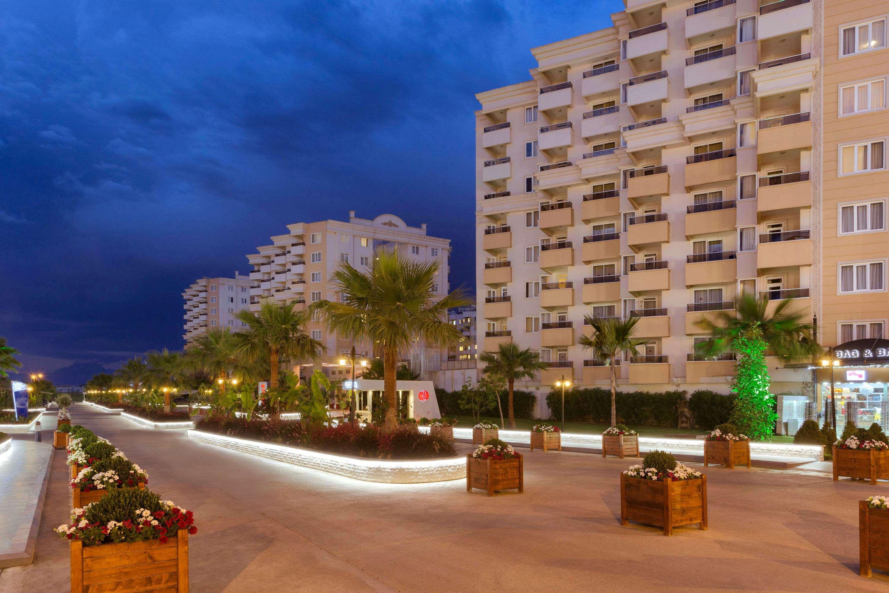 Ramada Resort By Wyndham Lara Antalia Esterno foto