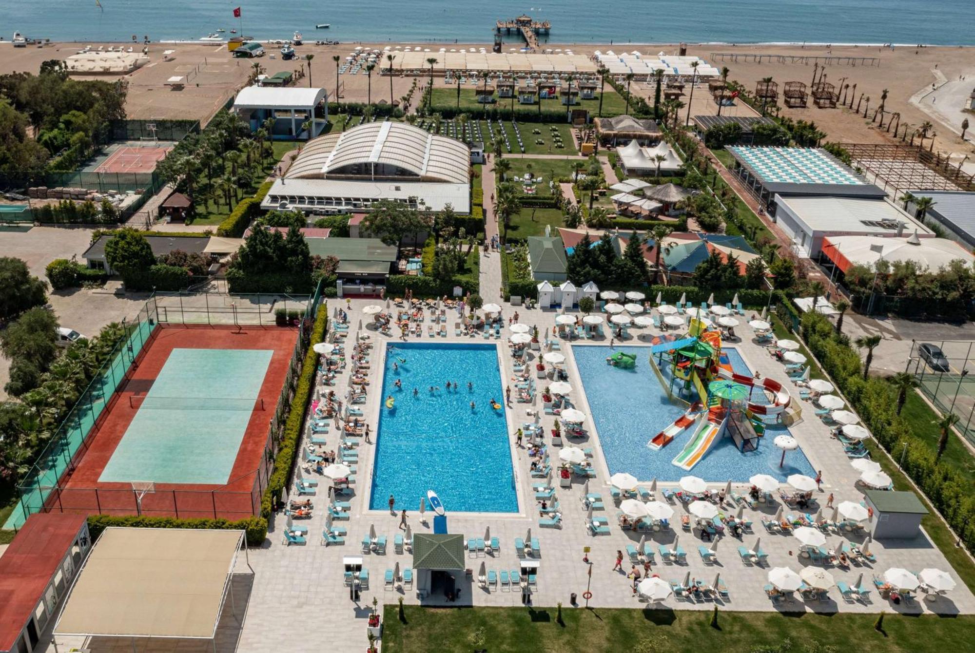Ramada Resort By Wyndham Lara Antalia Esterno foto