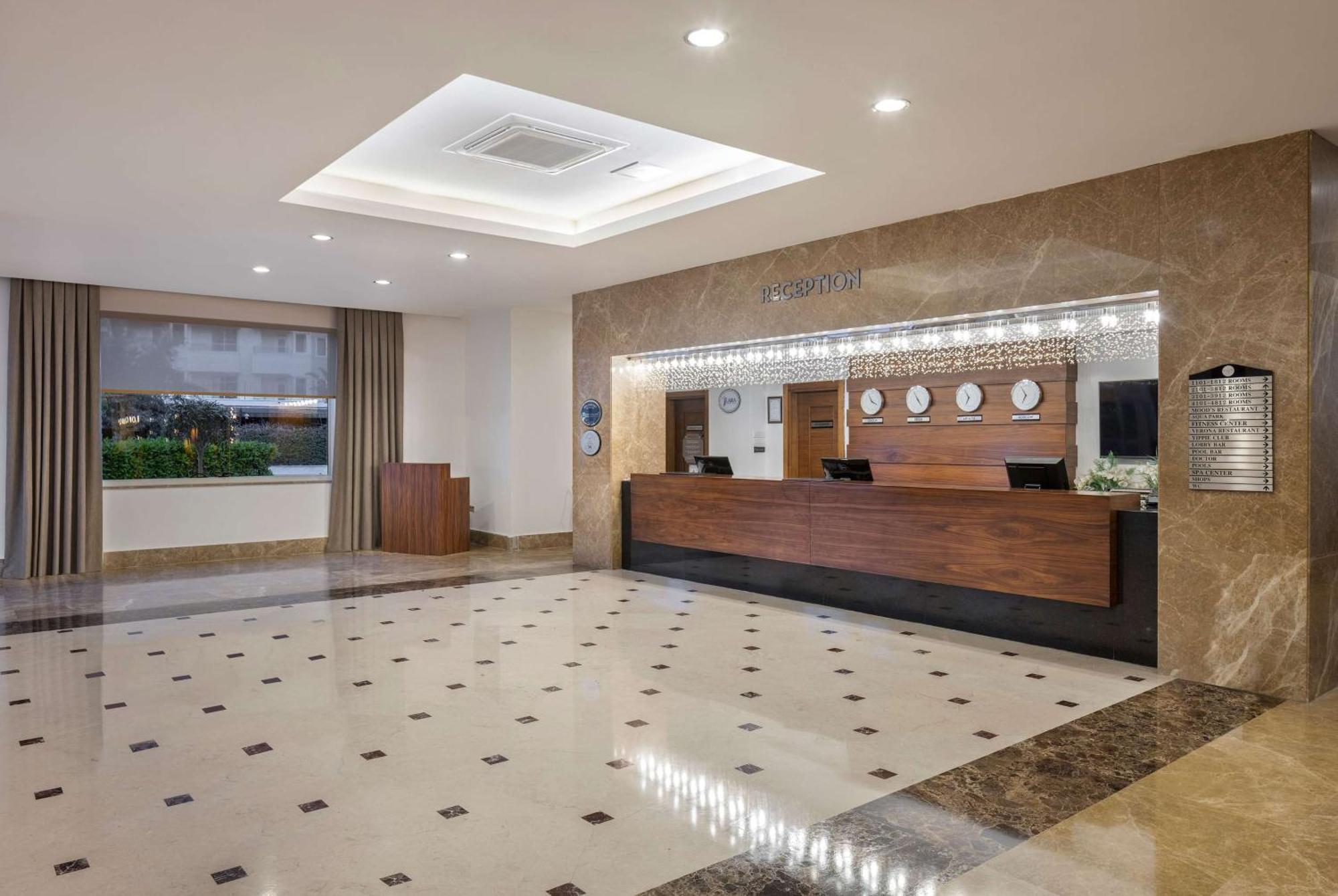 Ramada Resort By Wyndham Lara Antalia Esterno foto