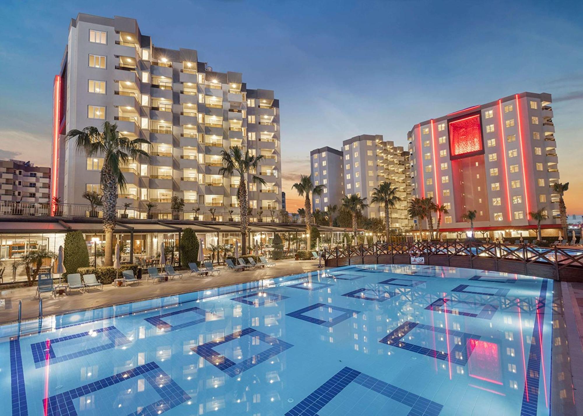 Ramada Resort By Wyndham Lara Antalia Esterno foto